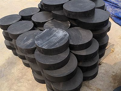 双流区板式橡胶支座由若干层橡胶片与薄钢板经加压硫化